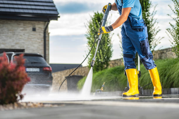 Best Fence Pressure Washing  in Mayville, WI